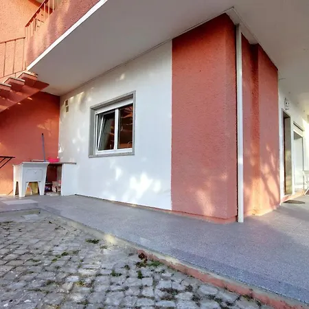 Lucia'S Place